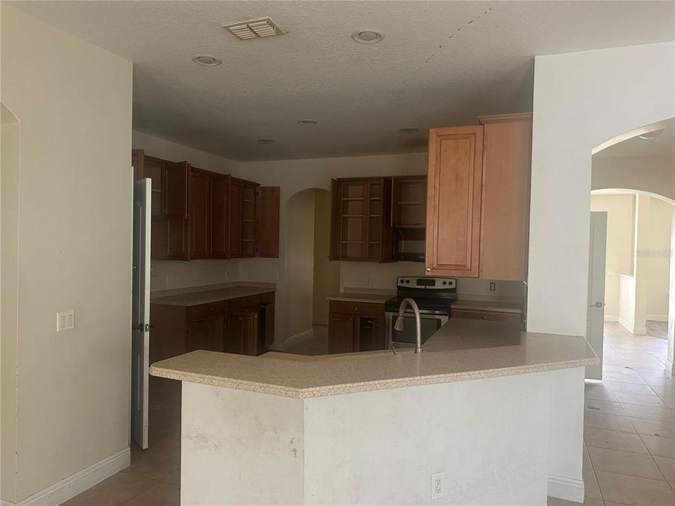 En Venta: $394,900 (5 camas, 3 baños, 3112 Pies cuadrados)