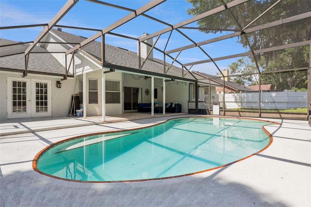 Activo con contrato: $500,000 (4 camas, 2 baños, 2090 Pies cuadrados)