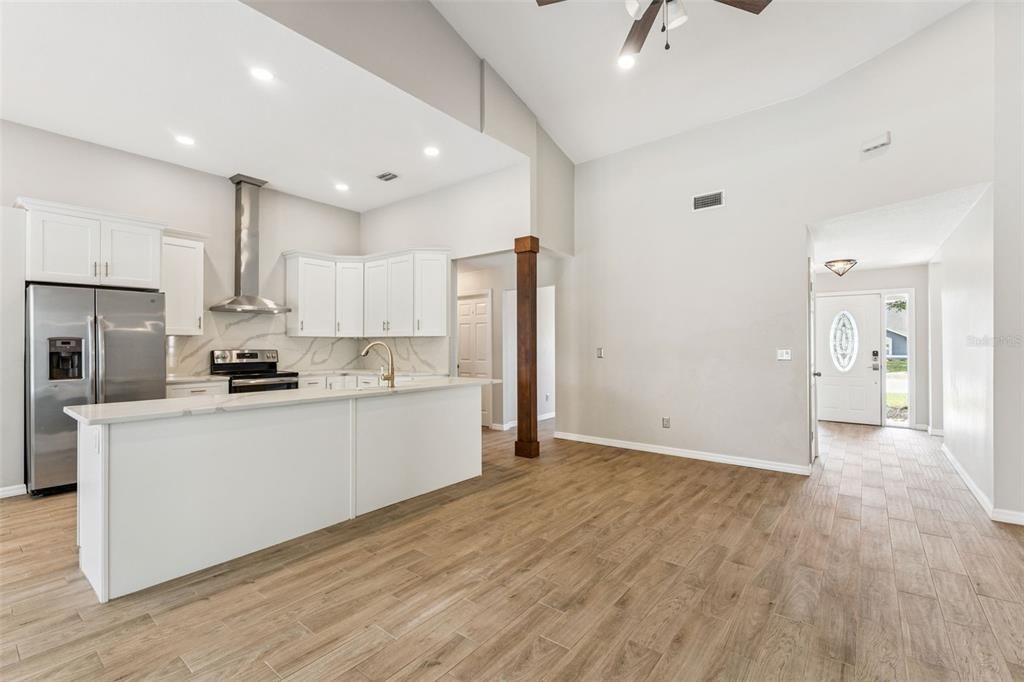 Activo con contrato: $500,000 (4 camas, 2 baños, 2090 Pies cuadrados)