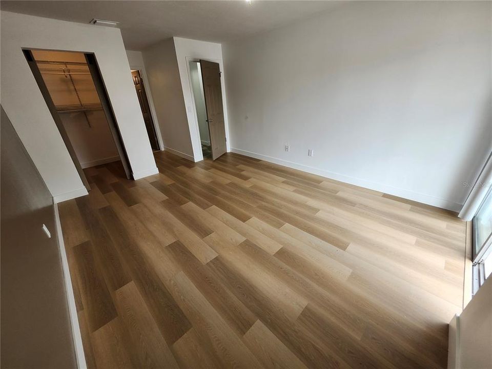 For Sale: $237,000 (2 beds, 2 baths, 1110 Square Feet)