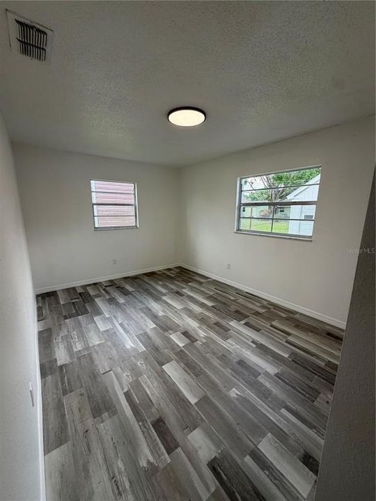 For Rent: $2,500 (3 beds, 2 baths, 1106 Square Feet)