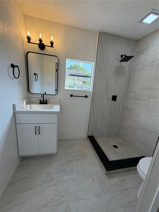 For Rent: $2,500 (3 beds, 2 baths, 1106 Square Feet)