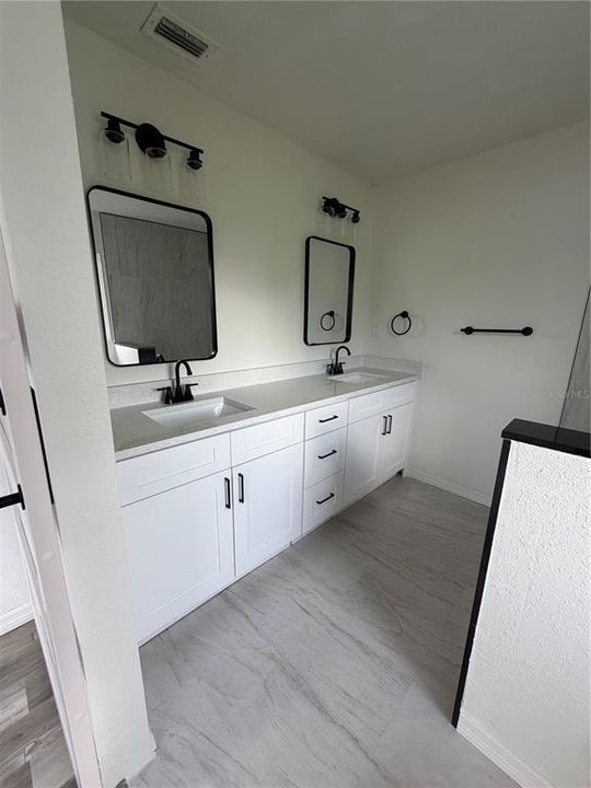 For Rent: $2,500 (3 beds, 2 baths, 1106 Square Feet)