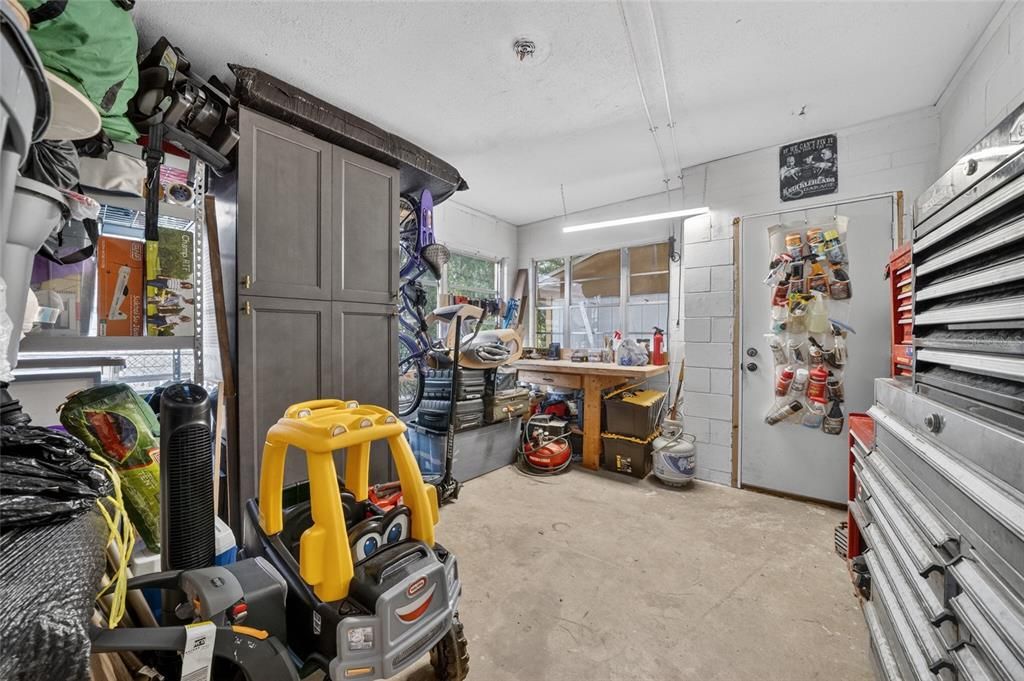 For Sale: $289,000 (3 beds, 2 baths, 1264 Square Feet)