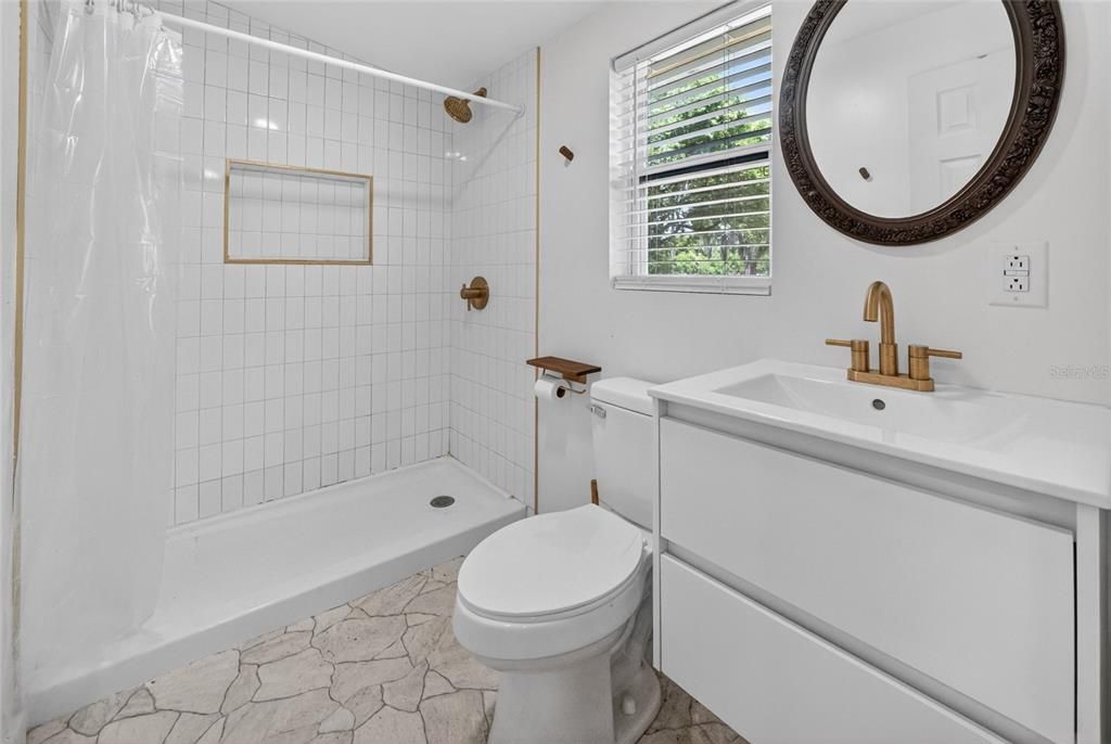 For Sale: $289,000 (3 beds, 2 baths, 1264 Square Feet)