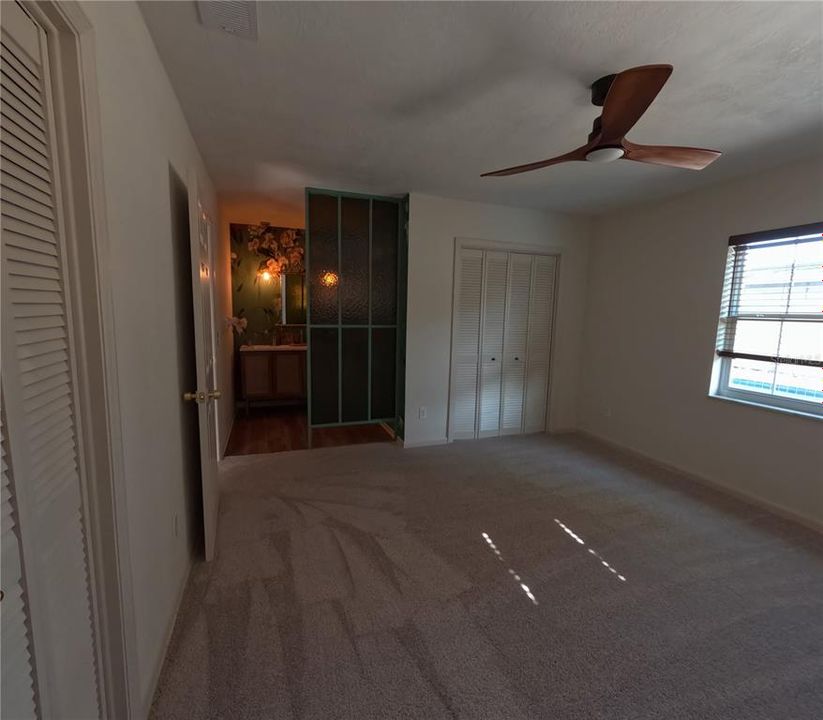 Activo con contrato: $525,000 (4 camas, 2 baños, 1856 Pies cuadrados)