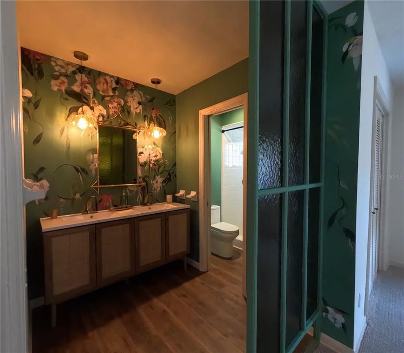 Activo con contrato: $525,000 (4 camas, 2 baños, 1856 Pies cuadrados)