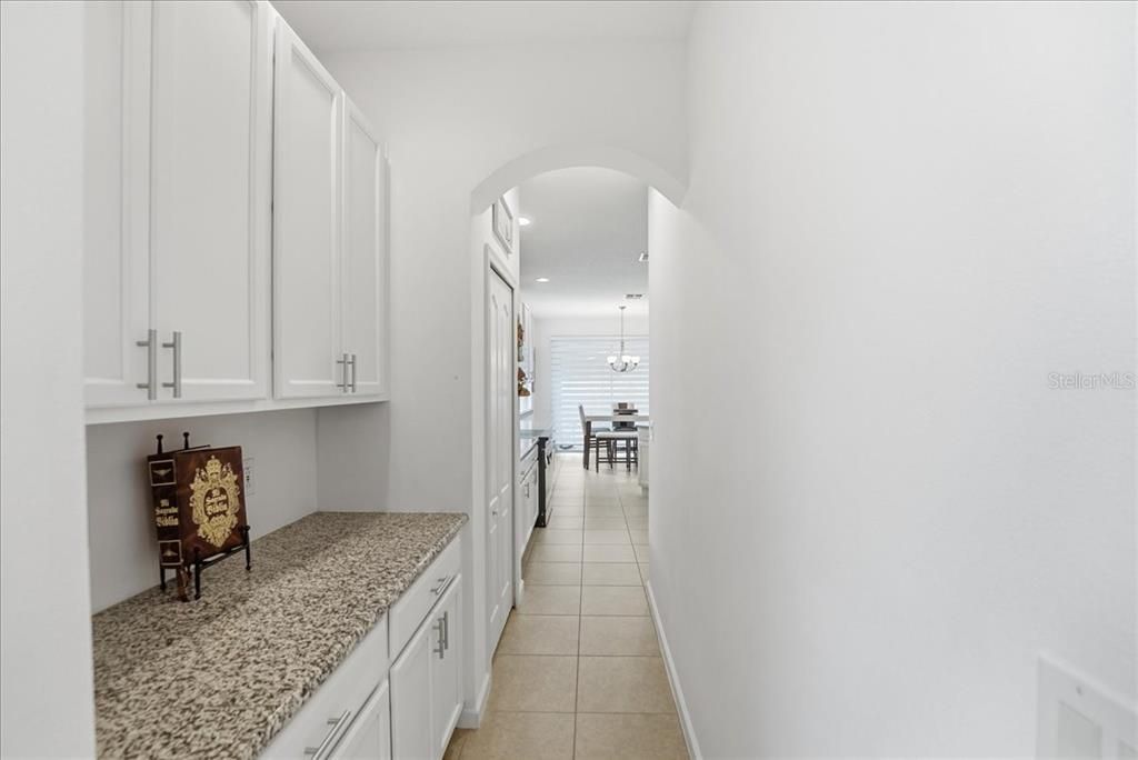 For Sale: $649,900 (5 beds, 3 baths, 2947 Square Feet)