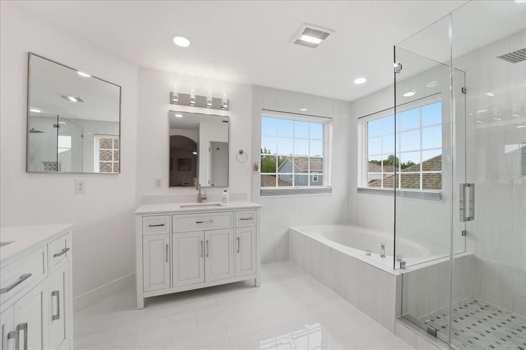 For Sale: $649,900 (5 beds, 3 baths, 2947 Square Feet)