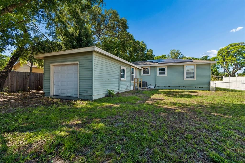 For Sale: $299,900 (3 beds, 1 baths, 1197 Square Feet)