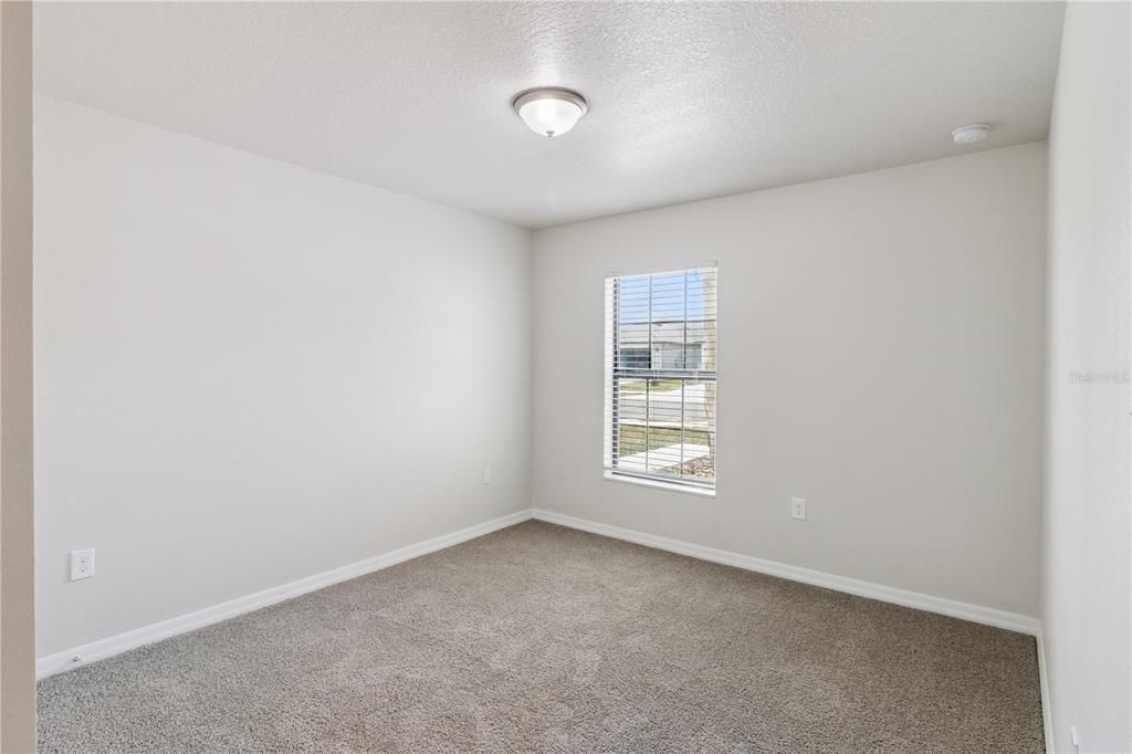For Sale: $309,900 (3 beds, 2 baths, 1658 Square Feet)