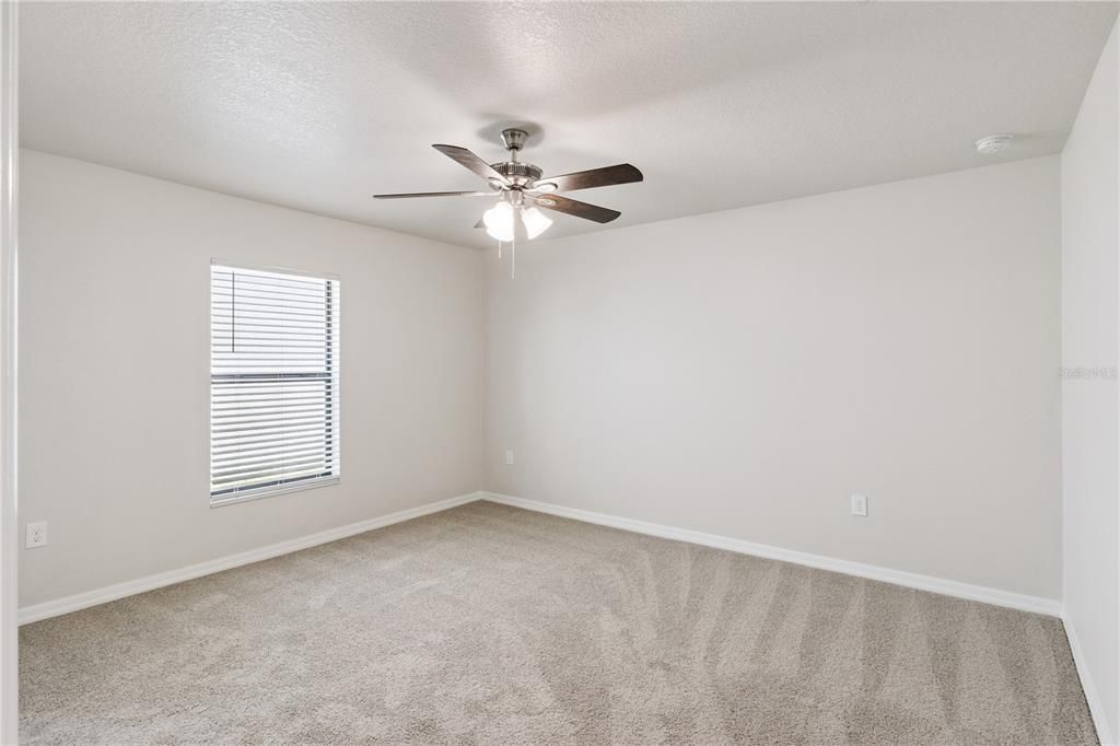 For Sale: $309,900 (3 beds, 2 baths, 1658 Square Feet)
