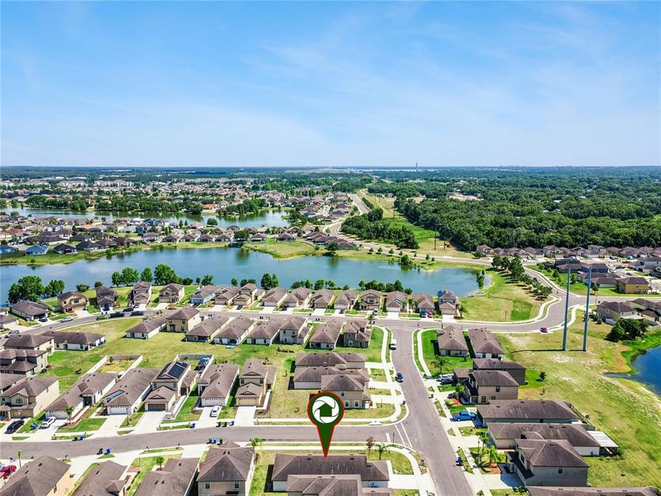 For Sale: $309,900 (3 beds, 2 baths, 1658 Square Feet)