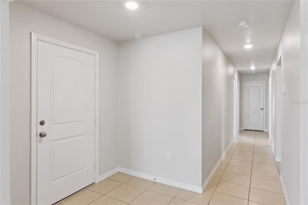 For Sale: $309,900 (3 beds, 2 baths, 1658 Square Feet)