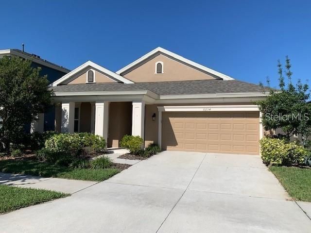 For Rent: $2,800 (4 beds, 3 baths, 2074 Square Feet)
