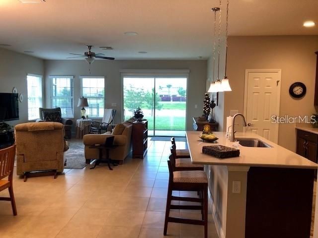 For Rent: $2,800 (4 beds, 3 baths, 2074 Square Feet)