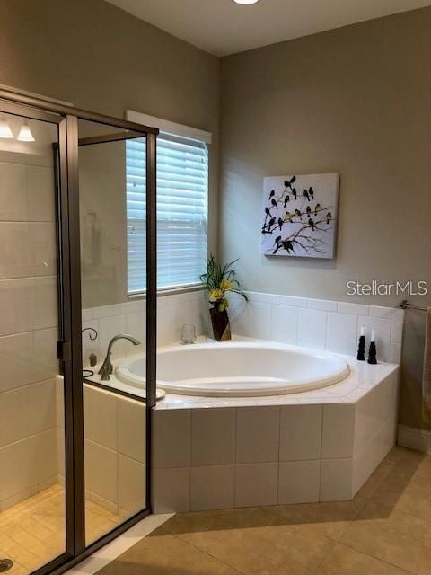 For Rent: $2,800 (4 beds, 3 baths, 2074 Square Feet)