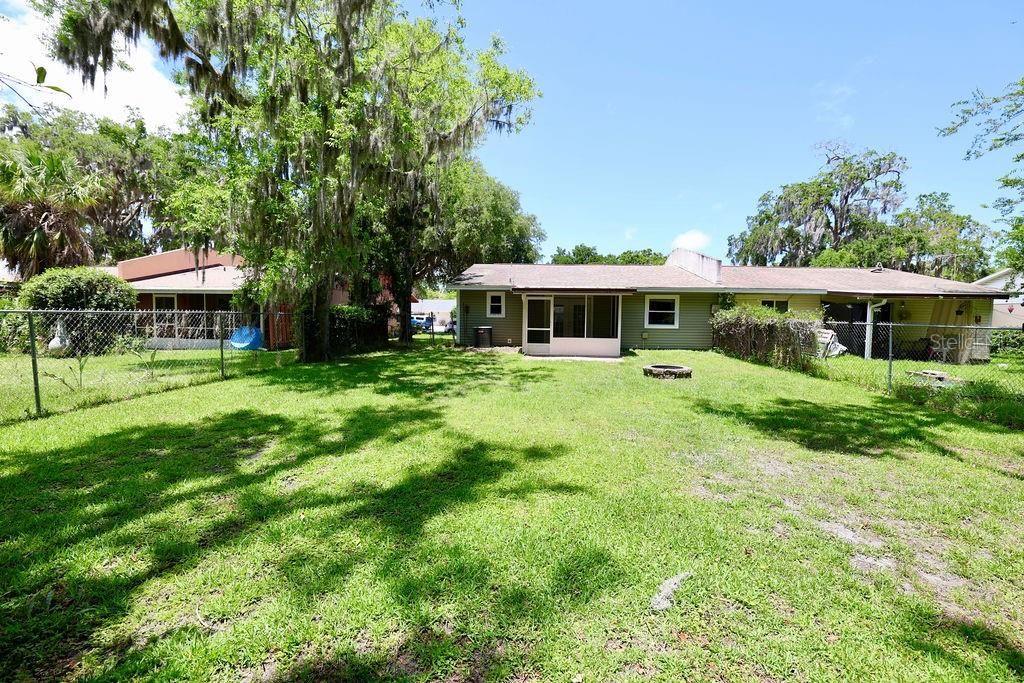 For Sale: $175,000 (2 beds, 2 baths, 1148 Square Feet)