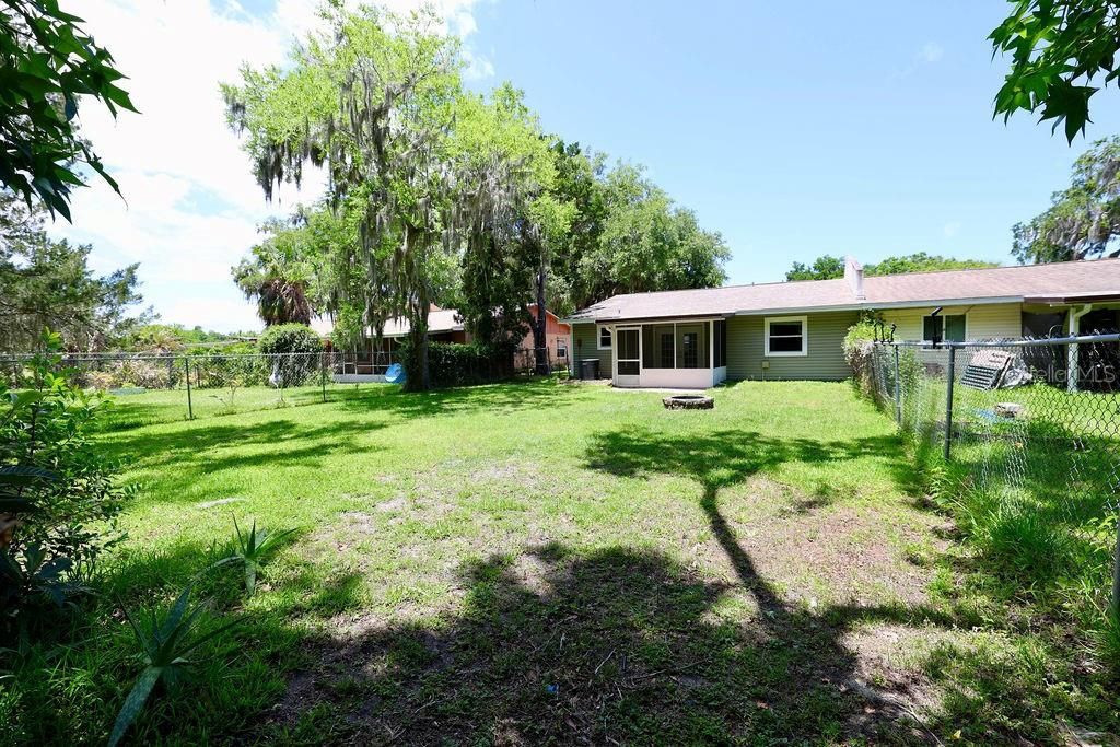 For Sale: $175,000 (2 beds, 2 baths, 1148 Square Feet)