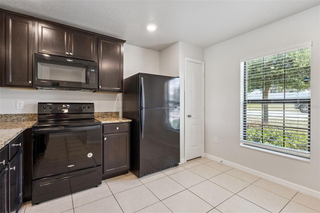 For Sale: $299,900 (3 beds, 2 baths, 1244 Square Feet)