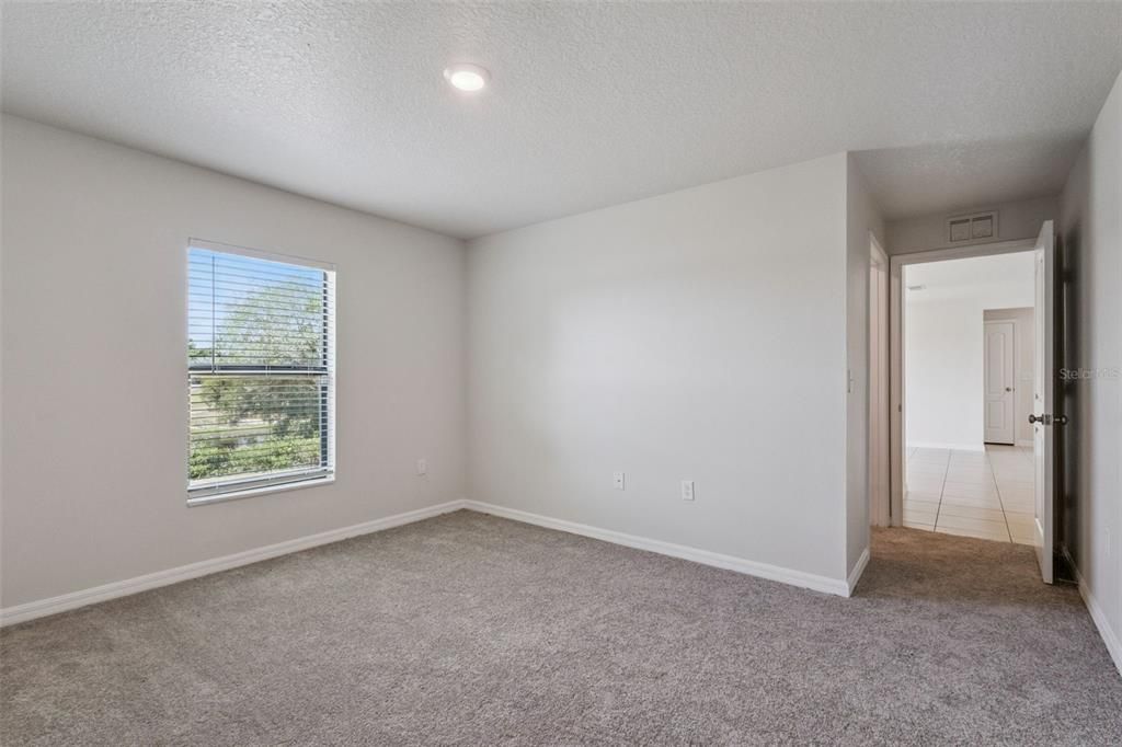 For Sale: $299,900 (3 beds, 2 baths, 1244 Square Feet)