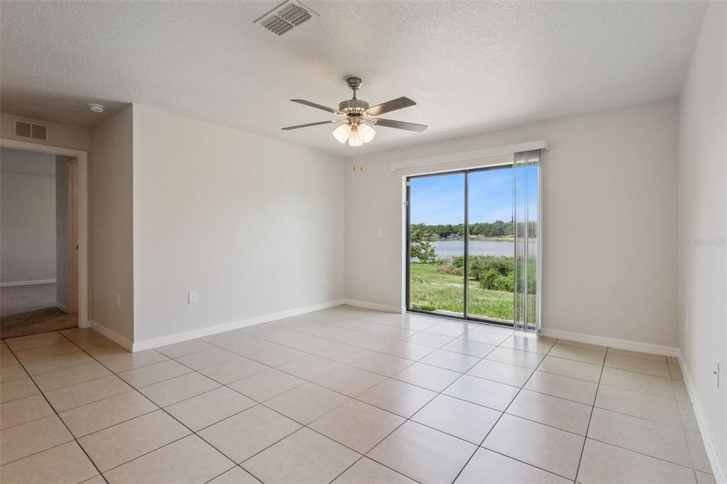 For Sale: $299,900 (3 beds, 2 baths, 1244 Square Feet)