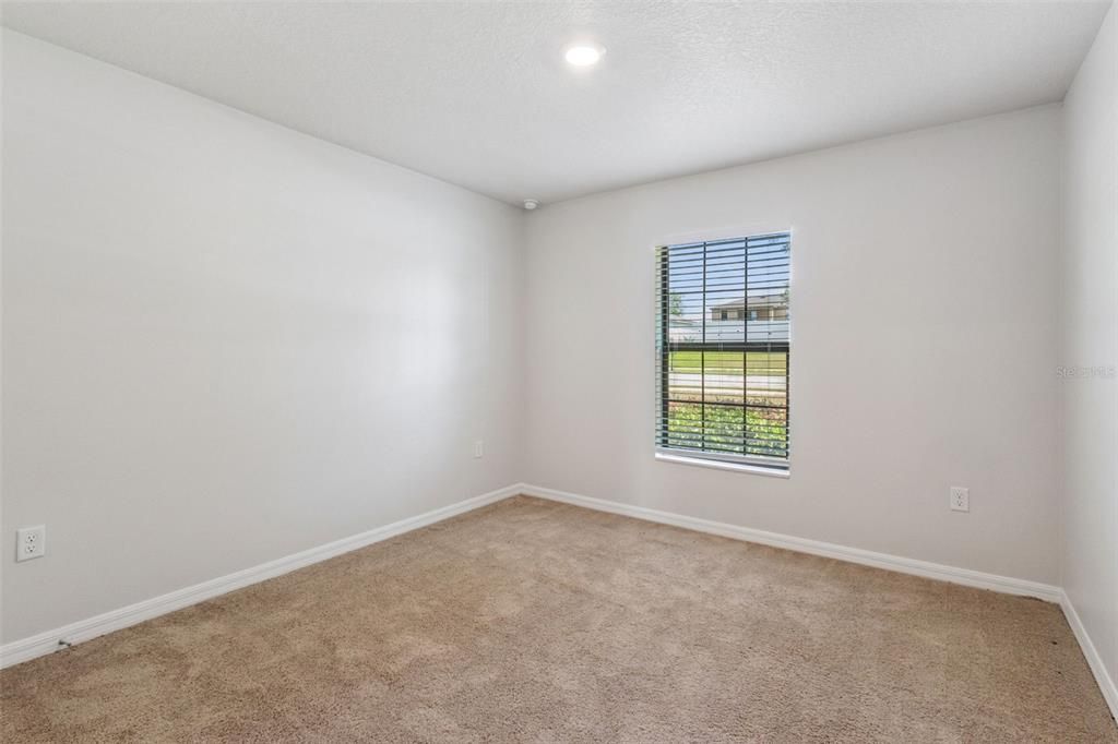 For Sale: $299,900 (3 beds, 2 baths, 1244 Square Feet)