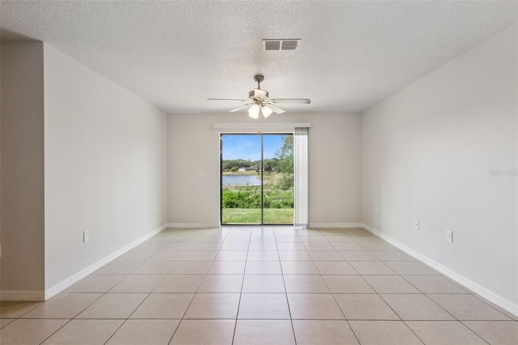 For Sale: $299,900 (3 beds, 2 baths, 1244 Square Feet)