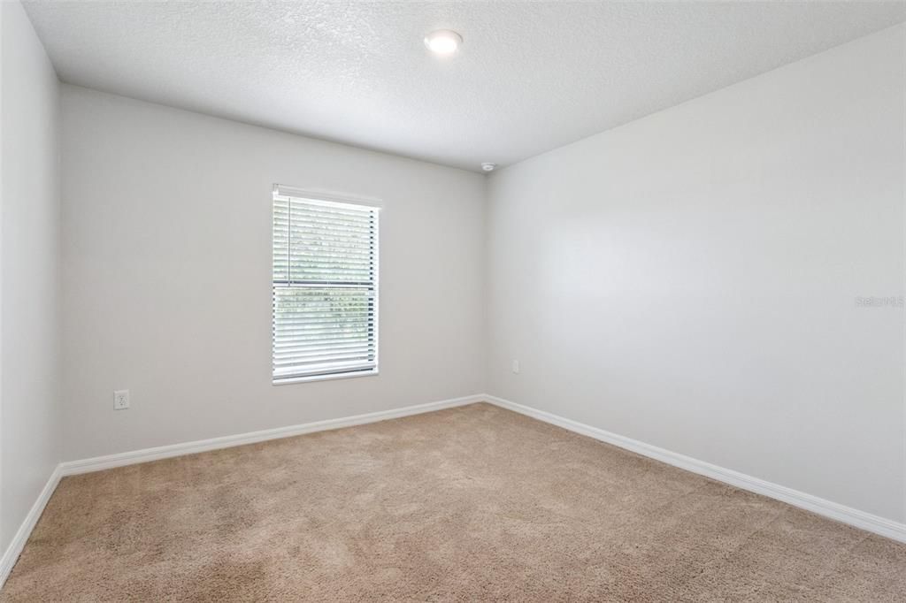 For Sale: $299,900 (3 beds, 2 baths, 1244 Square Feet)