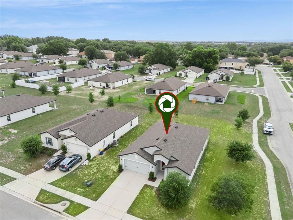 For Sale: $319,900 (4 beds, 2 baths, 1842 Square Feet)