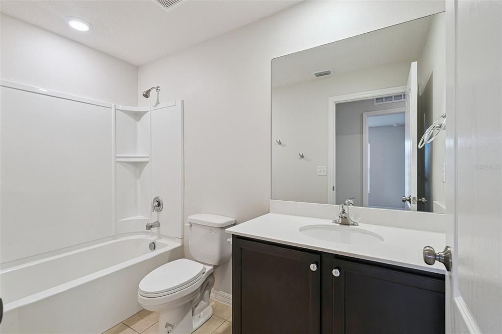 For Sale: $319,900 (4 beds, 2 baths, 1842 Square Feet)