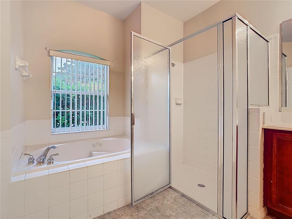 В аренду: $2,600 (4 спален, 3 ванн, 2630 Квадратных фут)