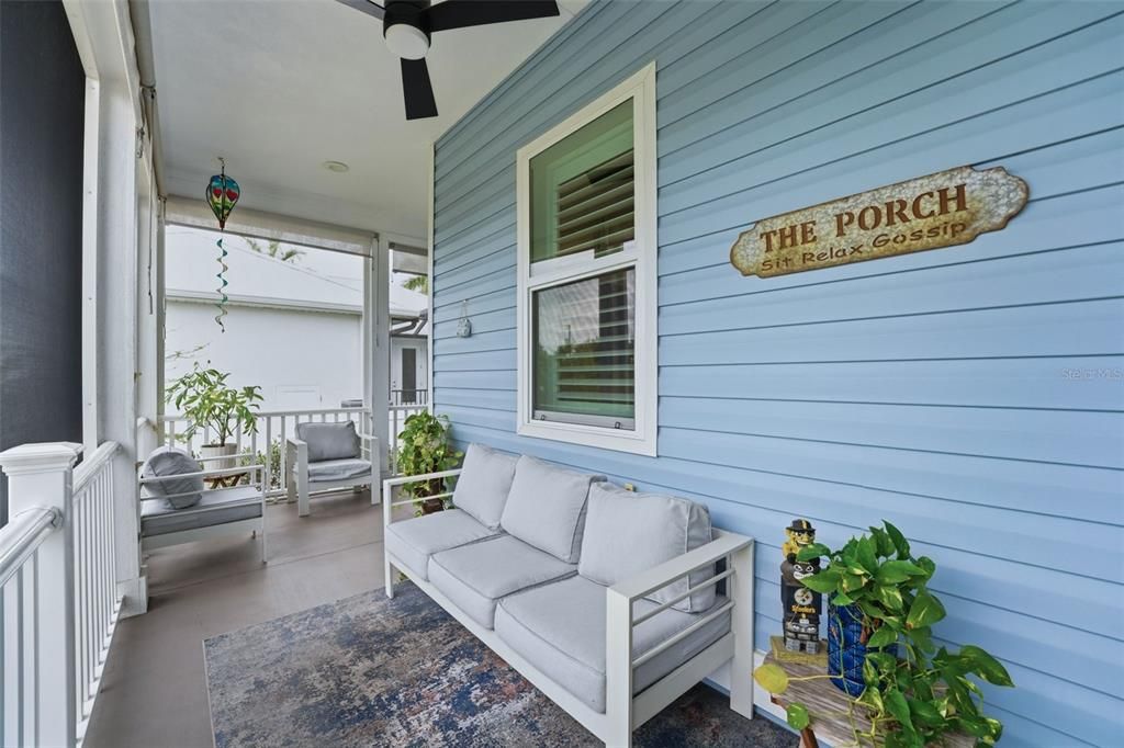 For Sale: $425,000 (2 beds, 2 baths, 1270 Square Feet)