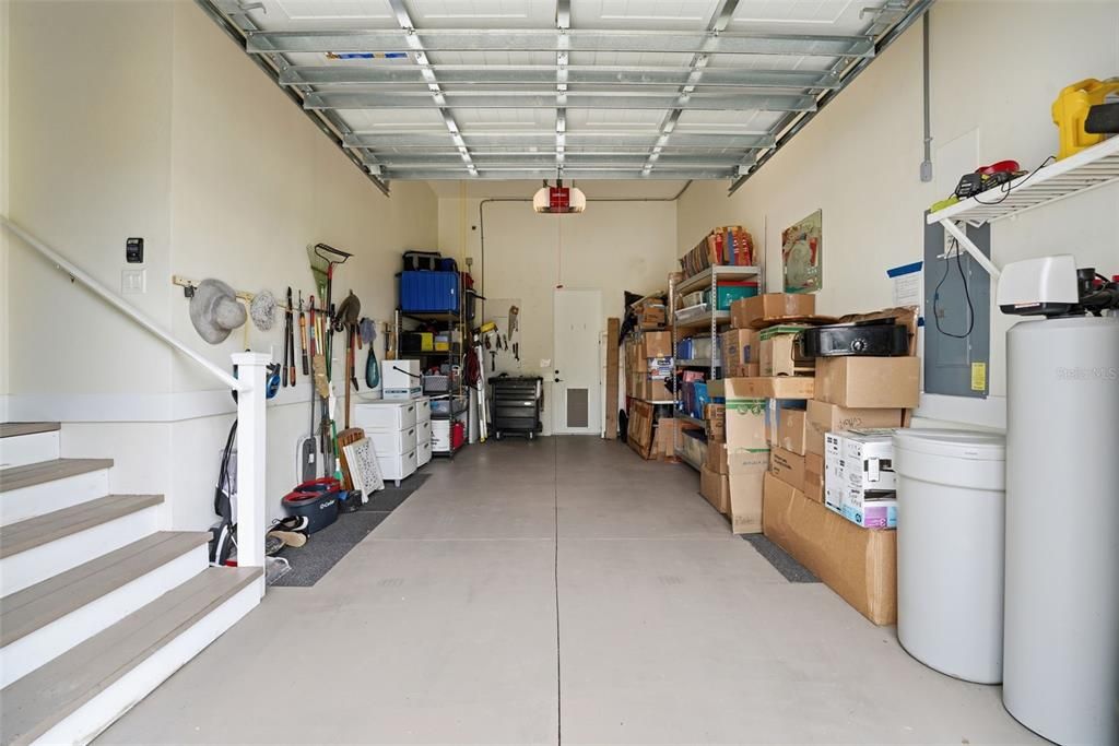 For Sale: $425,000 (2 beds, 2 baths, 1270 Square Feet)