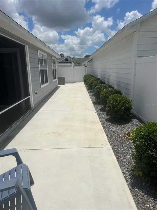 Active With Contract: $525,000 (3 beds, 2 baths, 1685 Square Feet)