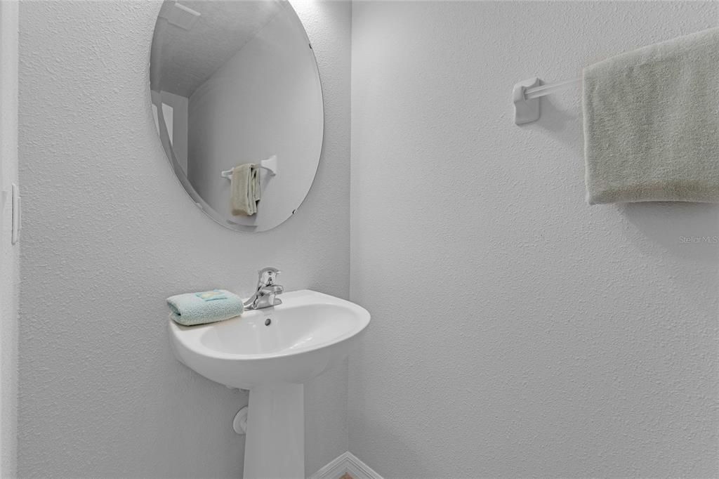 На продажу: $455,000 (4 спален, 3 ванн, 2038 Квадратных фут)