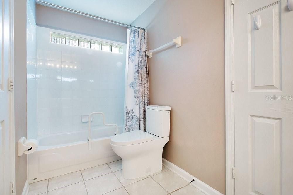 For Sale: $625,000 (4 beds, 3 baths, 2333 Square Feet)