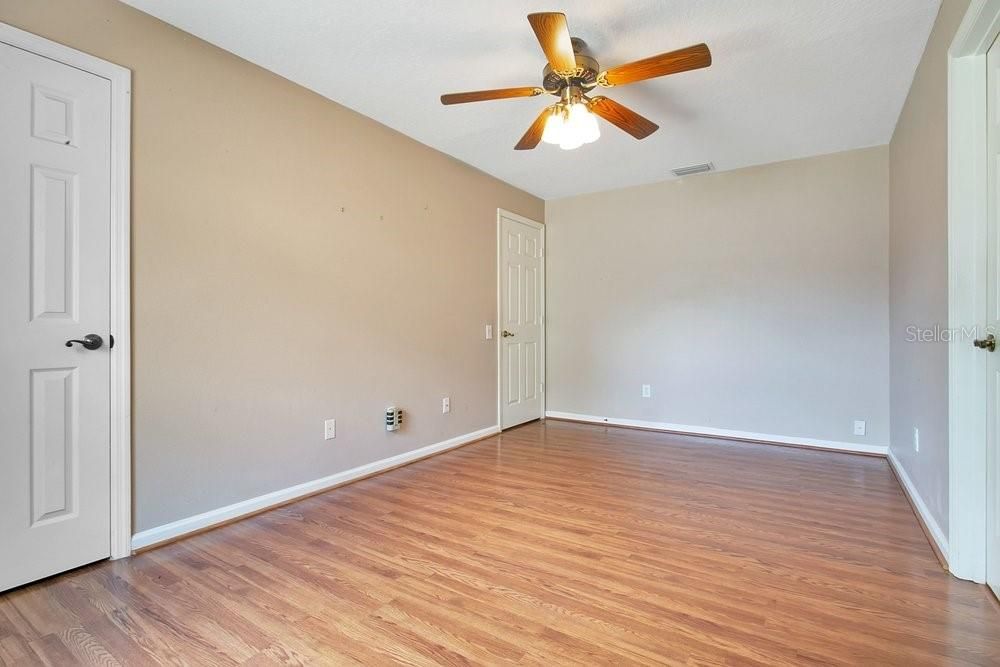 For Sale: $625,000 (4 beds, 3 baths, 2333 Square Feet)