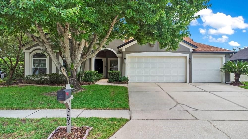 For Sale: $625,000 (4 beds, 3 baths, 2333 Square Feet)