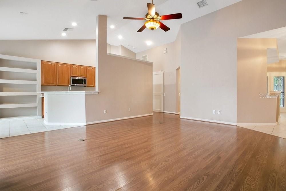 For Sale: $625,000 (4 beds, 3 baths, 2333 Square Feet)