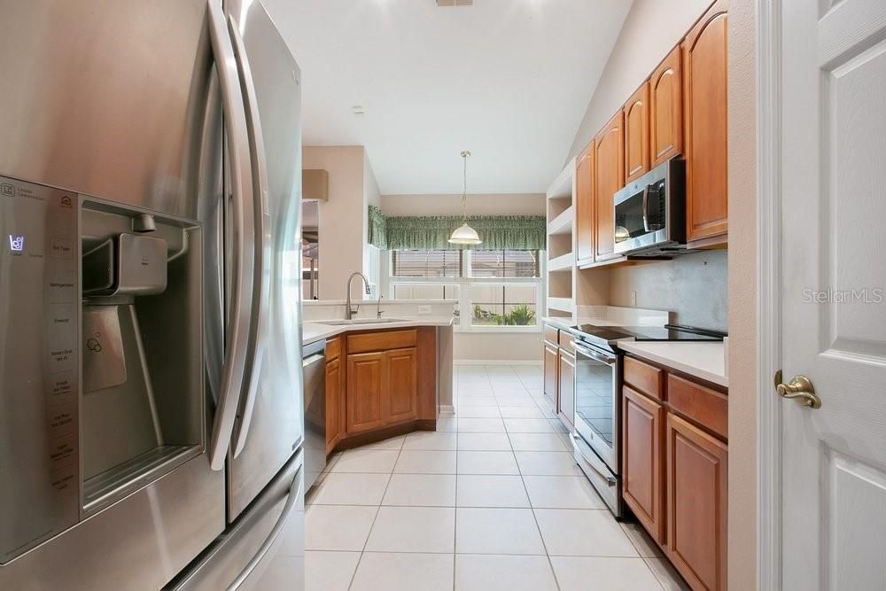For Sale: $625,000 (4 beds, 3 baths, 2333 Square Feet)