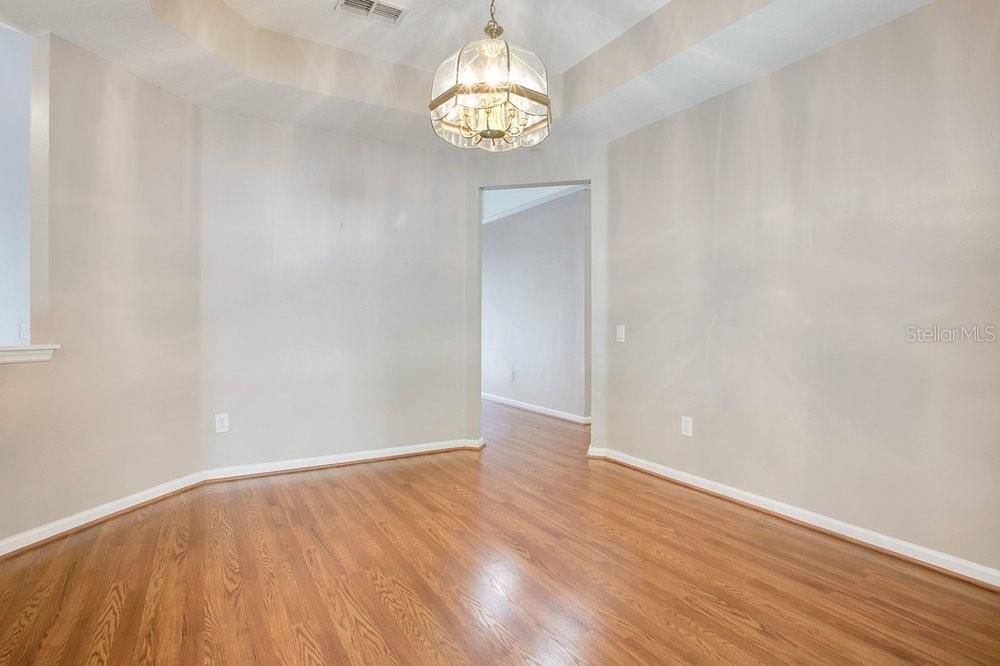For Sale: $625,000 (4 beds, 3 baths, 2333 Square Feet)