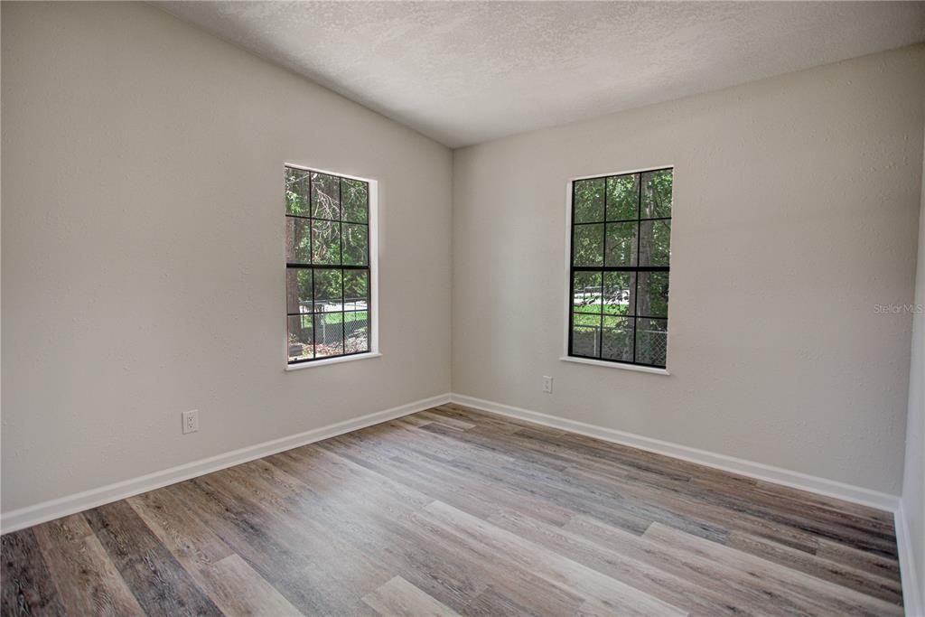 待售: $299,900 (3 贝兹, 2 浴室, 1404 平方英尺)