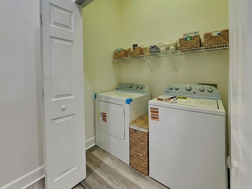 En Venta: $349,000 (3 camas, 2 baños, 1445 Pies cuadrados)