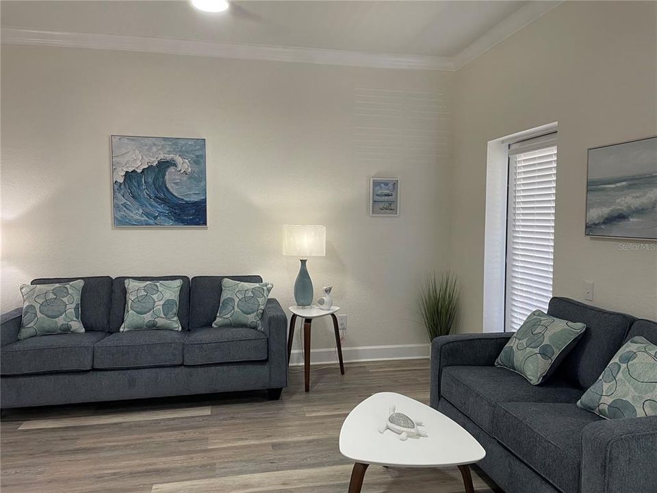 En Venta: $349,000 (3 camas, 2 baños, 1445 Pies cuadrados)