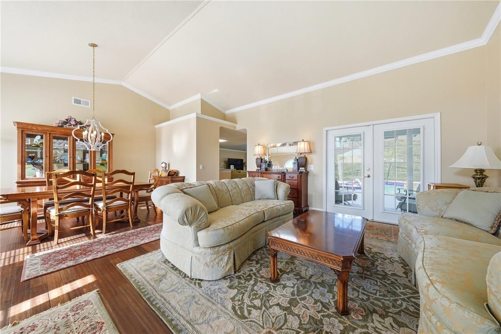 For Sale: $515,000 (4 beds, 3 baths, 2234 Square Feet)
