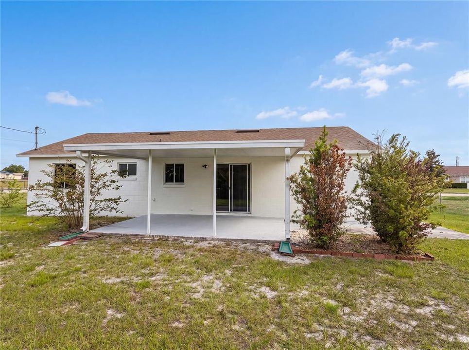 For Sale: $213,000 (2 beds, 1 baths, 900 Square Feet)