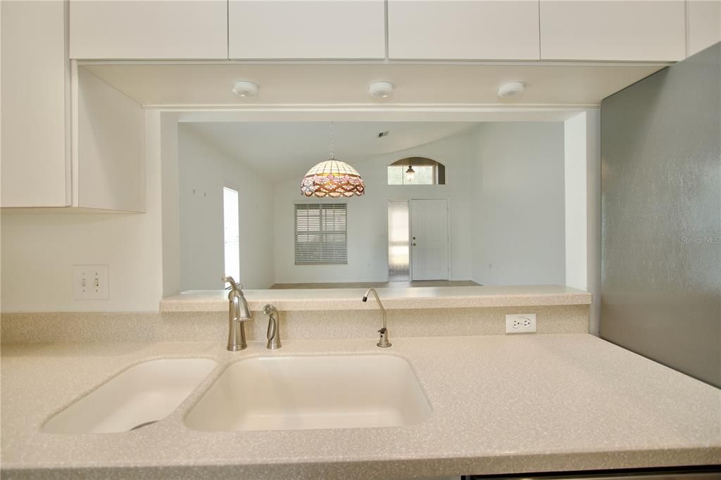 En Venta: $422,000 (3 camas, 2 baños, 1558 Pies cuadrados)