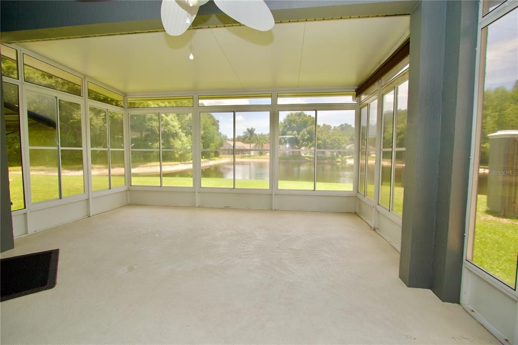 En Venta: $422,000 (3 camas, 2 baños, 1558 Pies cuadrados)