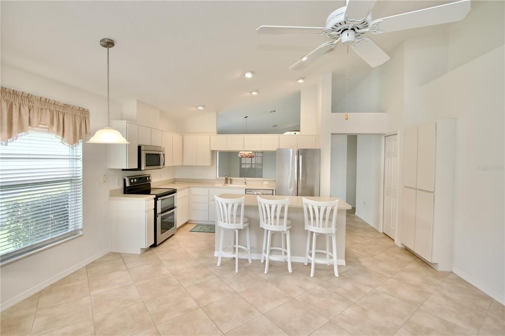 En Venta: $422,000 (3 camas, 2 baños, 1558 Pies cuadrados)